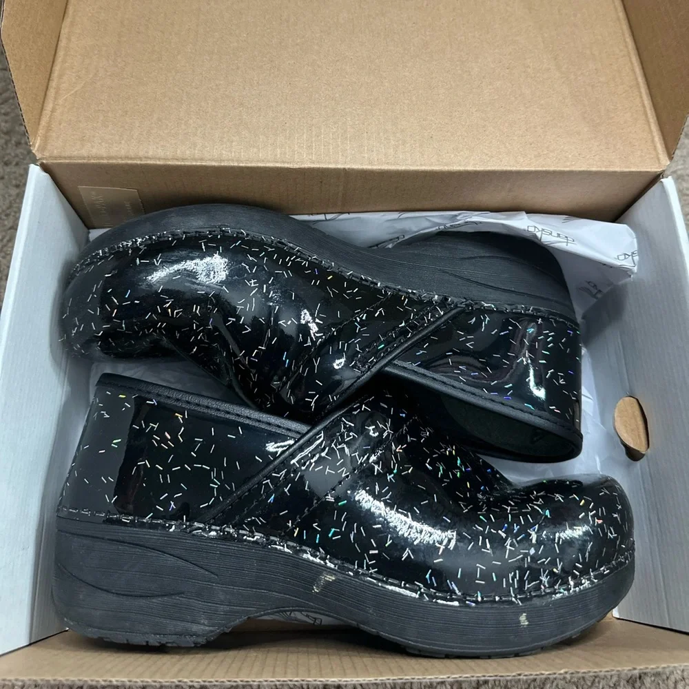 Dansko clogs - Picture 1 of 7